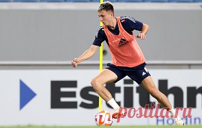 Футболист сборной России Головин пропустит матчи против команд Камеруна и Кении. Полузащитник не примет участия в играх из-за травмы