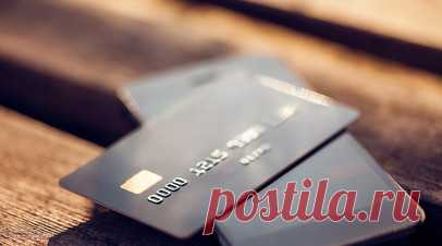 Юрист Костиков: банк заблокирует перевод самому себе при подозрении на махинации. Юрист доктор экономических наук Игорь Костиков рассказал, в каких случаях банк может заблокировать перевод средств клиента самому себе. По его словам, две основные причины связаны с подозрением на уход от налогов и отмывание денег. Читать далее