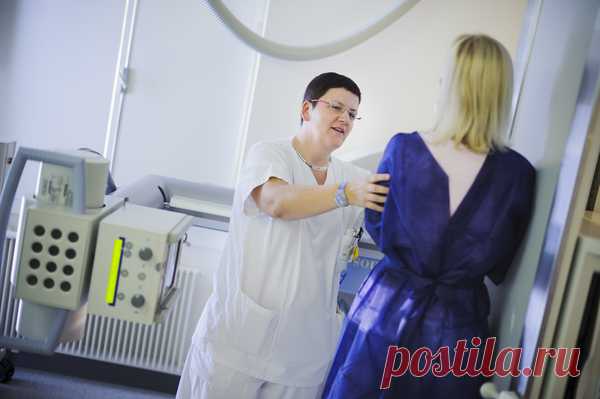 ﻿Процедура проведения родов | Виды родов. После Вашего прибытия в выбранную Вами клинику в тот же день назначается консультация и собеседование с врачом. После осмотра делают УЗИ и берут анализы. Медперсонал предоставляет полную информацию о клинике, в которой Вы будетe рожать. Вы можете рассказать о своих желаниях, можете попросить провести экскурсию по клинике, а в некоторых клиниках выбираете акушерку по каталогу. Кстати, к Вам сразу приставляют акушерку, которая Вас ведет до родов.