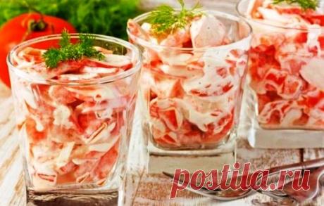 Рецепты салатов с крабовыми палочками, помидорами и сыром, секреты