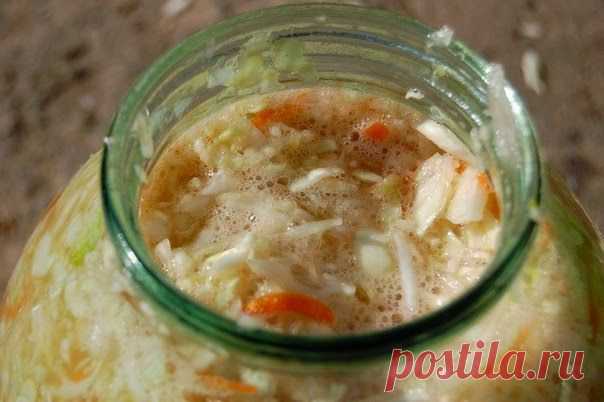 Кулинарные рецепты: Вкусная хрустящая квашеная капуста в рассоле