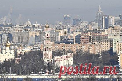 ЕС заявил об отсутствии решений по нахождению своих граждан в России. Европейский союз пока не принимал решений по нахождению на территории России граждан стран, входящих в объединение. Об этом заявил официальный представитель внешнеполитической службы Евросоюза Петер Стано. Он подчеркнул, что этот вопрос находится в компетенции стран-членов сообщества.