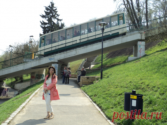 Прогулки по Праге на общественном транспорте и пешком без проф.экскурсий, но с рассказами, показами, фотосессией и ответами на все вопросы - 20 евро/час с чел. либо 100 евро/день за компанию от 2 человек: встреча и проводы к Вам в отель, квитанция об оплате перед выездом на прогулку.
