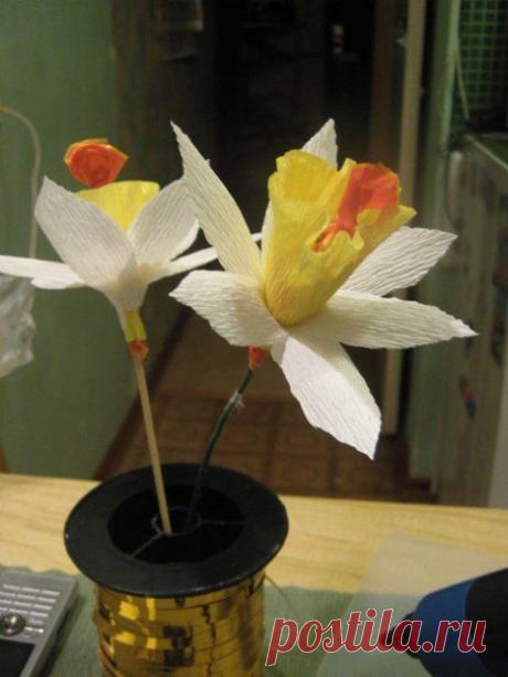 Нарцис из бумаги