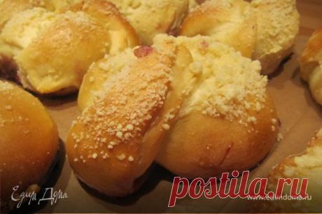 Булочки-узелки с джемом. Ингредиенты: мука, дрожжи сухие, соль | Официальный сайт кулинарных рецептов Юлии Высоцкой