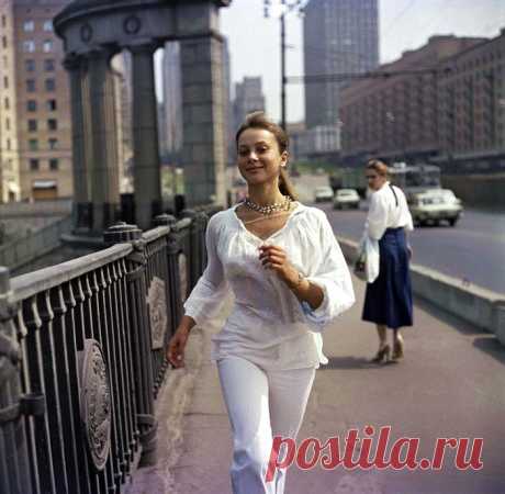 Галина Беляева, 26 апреля, 1961