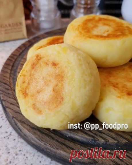 Картофельные пирожки с любой готовой начинкой