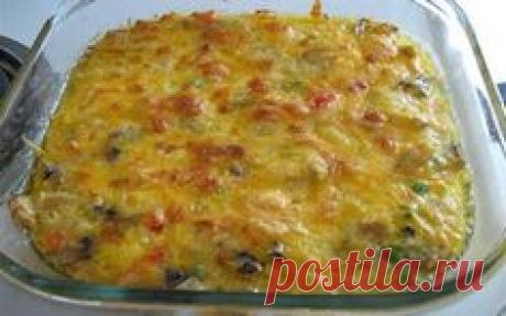 Куриная запеканка «Плезир» — эту вкуснотищу стоит попробовать. Несложное блюдо из курятины и овощей которое никогда не надоедает Ингредиенты: 3 куриные филе 2 луковицы 4 яйца 2 болгарских перца 200 г твердого сыра Соль, перец по вкусу Приготовление: 1. Филе промыть 2. Порезать кусочками. 3. Лук нарезать кольцами. 4. Лук и филе обжариваем на разных …