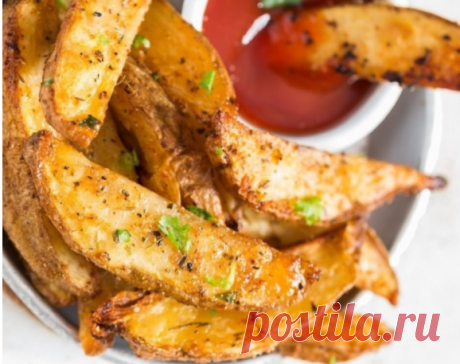 ​Картофельные дольки с сыром и чесноком