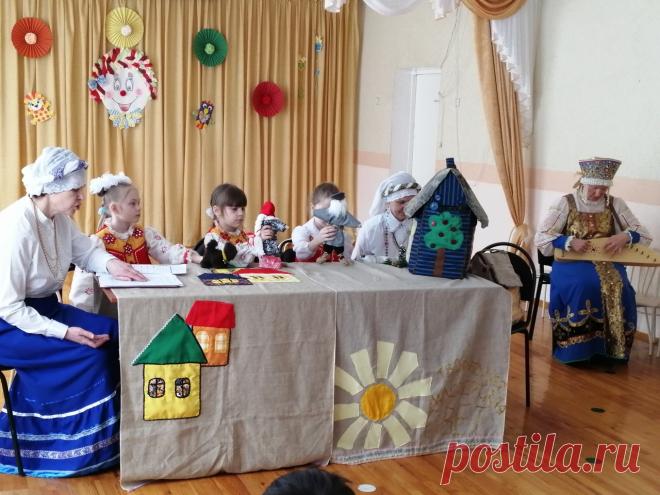 Кто в куклы не играл, тот счастья не знал.