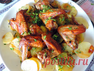 Самые вкусные рецепты: Крылышки с картошкой