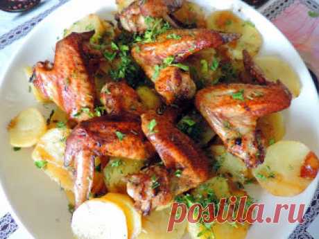 Самые вкусные рецепты: Крылышки с картошкой