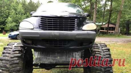 Chrysler PT Bruiser - внедорожный монстр на продажу (8 фото) Несмотря на дикую популярность около 10-15 лет назад, городской автомобильчик PT Cruiser от американской компании Chrysler теперь является довольно редкой
