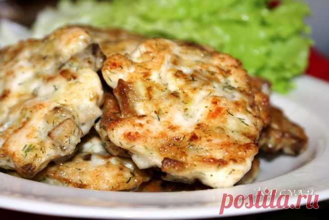 КУРИНЫЕ КОТЛЕТЫ С ШАМПИНЬОНАМИ..
