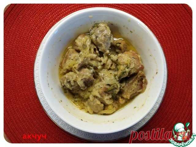 Мясо с солеными огурцами 