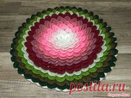 Вязание накидки на табурет "Цветик-семицветик"