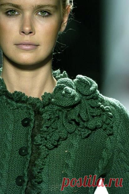 Невероятно женственный жакет с описанием и схемами. Очень красиво