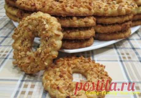 Печенье с орехами.