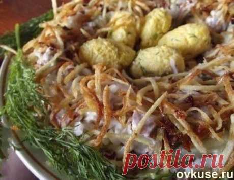 Салат &quot;Гнездо глухаря&quot; - Простые рецепты Овкусе.ру