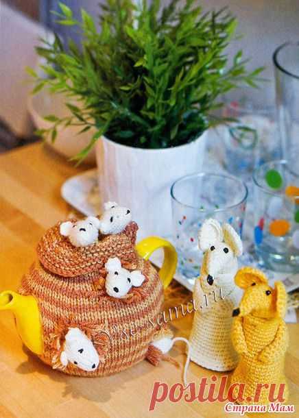 Грелка на чайник спицами и мышки-солонки
