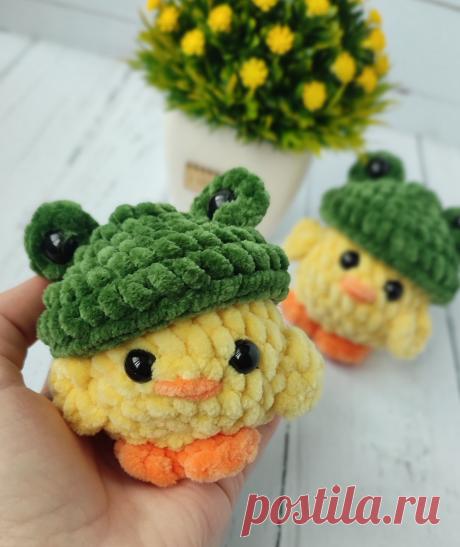 СХЕМА вязания забавного плюшевого утенка амигуруми в шапке лягушки #схемыамигуруми #амигуруми #вязаныеигрушки #вязанаяутка #уткакрючком #amigurumi #amigurumipattern #crochetpattern #amigurumitoy #amigurumiduck #crochetduck