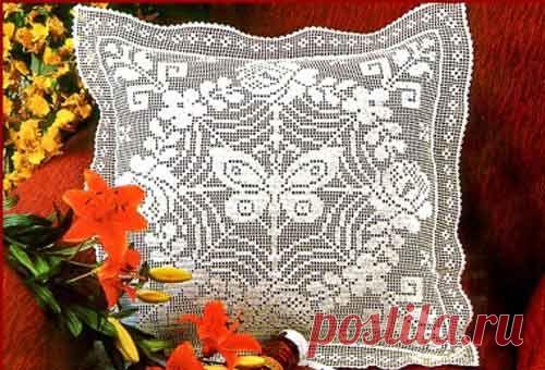 Подушка крючком. Бабочка в цветах. Схема вязания