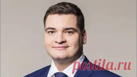 Латвийский политик назвал пакистанцев обезьянами и призвал их выдворить. Вице-мэр Риги Эдвард Ратниекс резко высказался в своих соцсетях в сторону пакистанцев, живущих в Латвии. Комментируя пост с историей пользователя о якобы использовании мигрантов местной мафией в рамках "гибридной войны" против ...