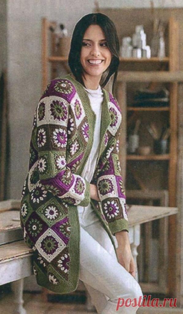 Цветной пэчворк. Кардиган из цветных квадратов Простой в исполнении и в тоже время интересный и колоритный кардиган бабушкиным квадратом.