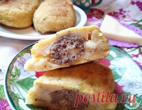 Сосиски с сыром в картофельной шубе – кулинарный рецепт