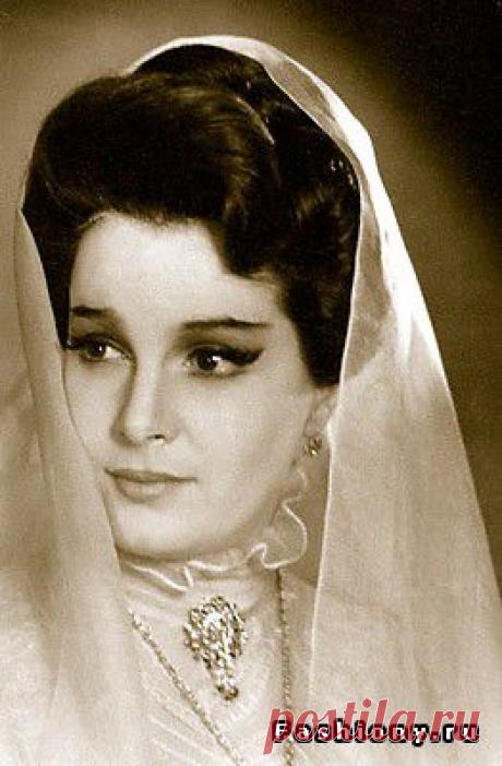 Элина Быстрицкая