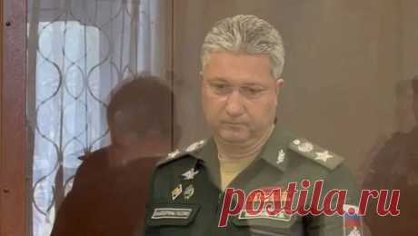 Арестованный замминистра обороны владел автомобилями с дорогостоящими номерами. Арестованный по делу о получении крупной взятки заместитель министра обороны Тимур Иванов владел люксовыми автомобилями. Об этом сообщает РИА Новости. По информации из его декларации о доходах, Иванов имел внедорожник Chevrolet Suburban с ...