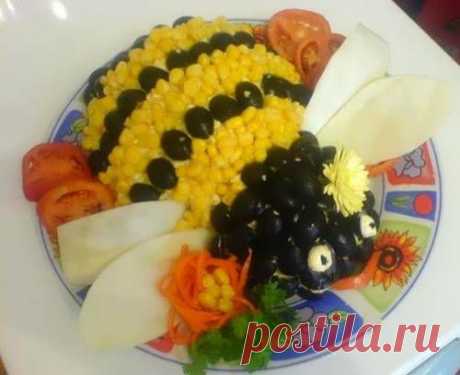 Праздничный салат &quot;Пчёлка&quot; / Простые рецепты