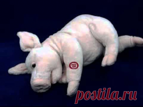 Забавный спящий кабанчик станет лучшим другом вашему малышу. Во время сна поросенка, по дому разносится громкий храп, а когда питомец доволен, он радостно визжит. Эта игрушка позабавит и взрослых, и детишек.