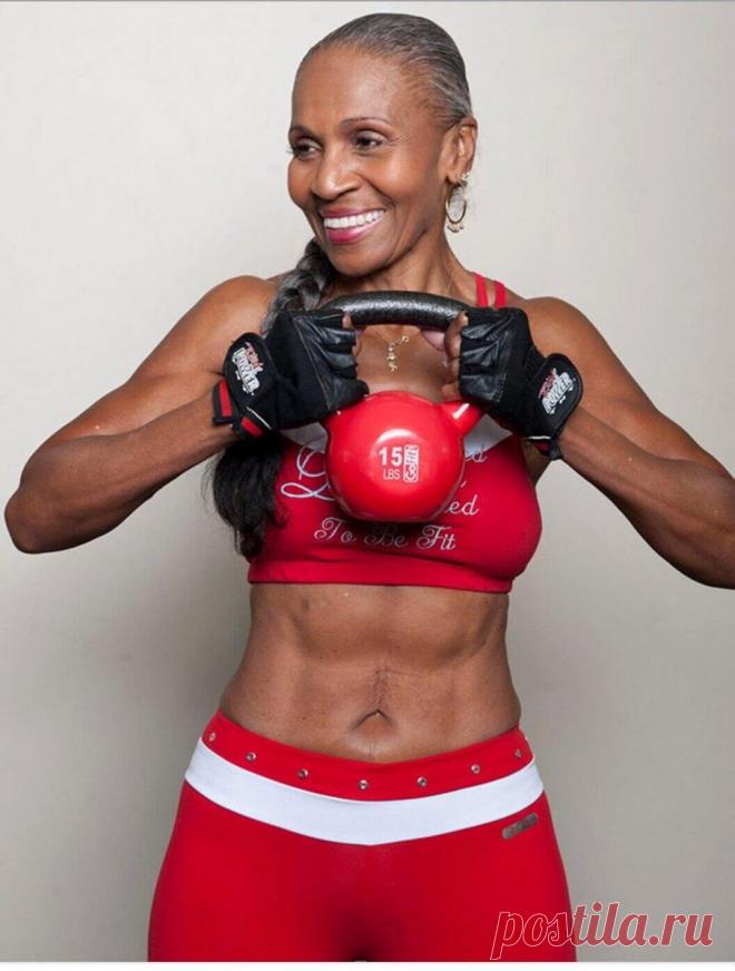 83-летняя фитоняшка. Как живет Эрнестина Шепард, старейшая в мире женщина-бодибилдер
Приветствую, читатель! Ты на канале Wolf Fit Когда слова не расходятся с делами — все складывается. Именно так поступает ежедневно Эрнестина Шепард. Когда она только начинала заниматься, страстно желала надеть короткие шорты. Но каждый раз, когда Эрнестина приближалась к зеркалу, она закрывала ладонями глаза,...
Читай дальше на сайте. Жми подробнее ➡