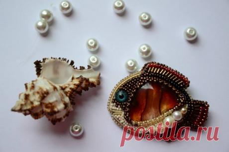 Броши Натальи Дмитриевой / Украшения и бижутерия / ВТОРАЯ УЛИЦА