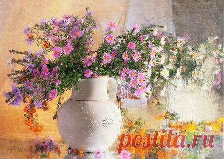 а за окном кружится дождь