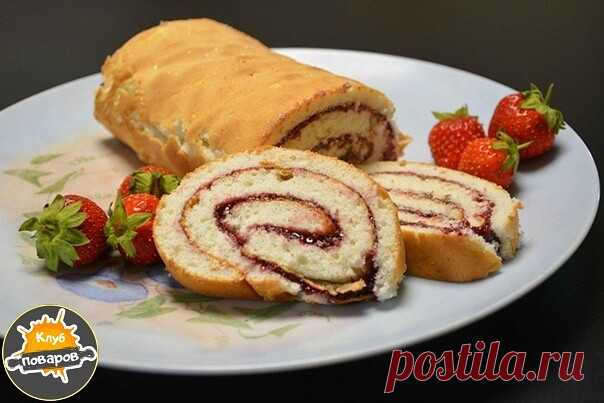 ***Быстрый и вкусный рулет
Продукты:
4 Яйца;
135 г Сахар;
135 г Мука;
1пакетик Ванильный сахар
сахарная пудра 
джем, варенье,нутелла или сгущенка

Способ приготовления :
1 Хорошо взбить яйца в теплом блюде или на горячей водяной бане. 
Удалите яичные желтки. 
2 Желтки взбить с половиной сахара и ванильным сахаром до увеличения в объеме примерно в два раза. В другой миске белки взбить с оставшимся сахаром да однородной белой массы. Муку и разрыхлитель смешать и хорошо просеять...