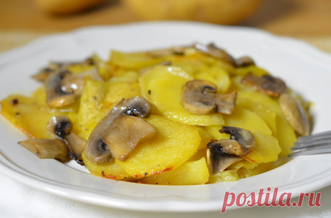 Картофель с грибами в духовке / Простые рецепты
