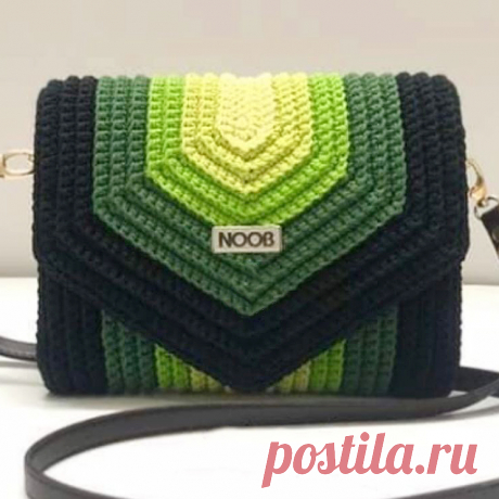 Как связать сумку крючком из остатков пряжи