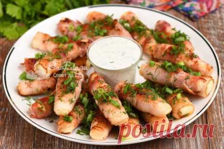 Всего 2 ингредиента и вкусная закуска на столе - Будет вкусно - 17 апреля - Медиаплатформа МирТесен Это очень простая и легкая в приготовления закуска на сковороде, для нее потребуется всего 2 ингредиента и немного времени. Закуска получается красивая, сытная, очень вкусная и ароматная. Подавать ее можно с любимыми соусами. Порции 20 шт. Время подготовки 15 минут Время приготовления 10 минут - 17 апреля - 43896191842 - Медиаплатформа МирТесен