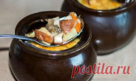 Картошка в горшочках с мясом и грибами