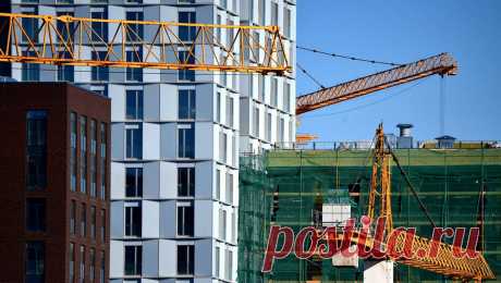 В Минэнерго назвали причину ЧП на электроподстанции в Подмосковье. Замыкание на электроподстанции в Лыткарино случилось из-за того, что строительный кран на гусеничном ходу повредил воздушную линию электропередачи. Спецтехника перемещалась с нарушением норм безопасности, не опуская стрелу, рассказали ...