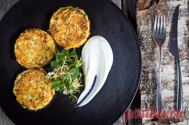 Весенние оладьи из цуккини с яблоками и морковью — Фактор Вкуса