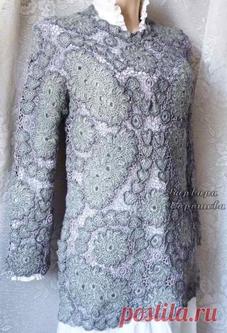 В Вашем гардеробе может появиться очень стильная вещь - вот этот кружевной вязаный джемпер. 

Такой цвет сам по себе обладает неповторимым очарованием, а тут еще и потрясающая пряжа - полушерсть итальянского производства, мягкая, нежная, блестящая, и тонкая вискоза в качестве фоновой сетки.

Возможно выполнение на заказ в любом цвете и размере.