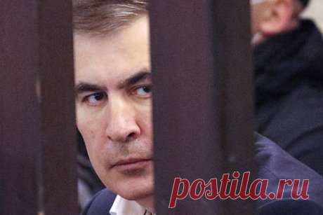 Саакашвили отказали в освобождении. Апелляционный суд Тбилиси отказал экс-президенту Грузии Михаилу Саакашвили в освобождении по состоянию здоровья. Он заочно рассмотрел дело и в итоге оставил решение первой инстанции в силе. 6 февраля стало известно об отказе в досрочном освобождении политика. При этом врачи настаивают, что его состояние критическое.