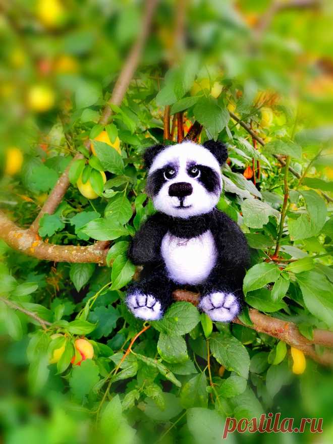 PDF Мишка Панда крючком. FREE crochet pattern; Аmigurumi animal patterns. Амигуруми схемы и описания на русском. Вязаные игрушки и поделки своими руками #amimore - Панда, пандочка, медведь, медвежонок, мишка.