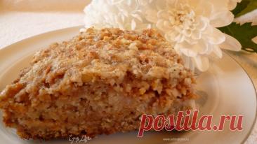 Простой насыпной пирог с айвой, грецкими орехами и лёгкой цитрусовой ноткой.