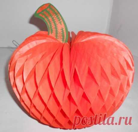 Vintage Beistle Halloween Honeycomb Tissue Pumpkin Original Price 25 cents 7&quot;