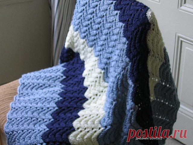 КРАСИВОЕ ДЕТСКОЕ ОДЕЯЛО СПИЦАМИ

Красивое мягкое одеяло спицами интересным рельефным узором. Для такого пледа можно применить мягкую акриловую пряжу с содержанием шерсти. Одеяло подойдет как малышам, так и подросткам. Все зависит от размера.