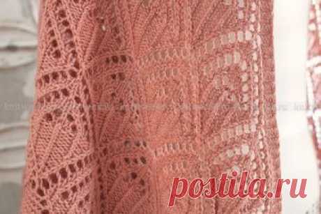 АЖУРНАЯ ШАЛЬ ВО ФРАНЦУЗСКОМ СТИЛЕ
Нежная ажурная шаль спицами, выполненная из мягкой тонкой мериносовой пряжи пастельного цвета. Вязание шали начинается сверху из центра по приведенной в описании схеме узора. На схеме отмечен раппорт узора. Для окончания дана отдельная схема. Шаль имеет треугольную форму.
Размеры
70" в ширину и 33" в высоту
Материалы
Пряжа O-Wool O-WASH SPORT (100% мерино, 100 г/307 м) 3 мотка, 
спицы круговые 3.5 мм
Плотность вязания
1 раппорт = 18 петель = 9 см
Описание